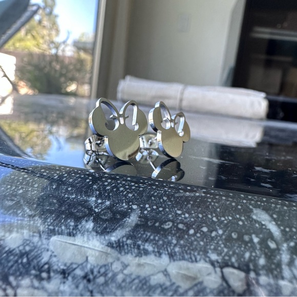 SILVER - MINNIE Stainless Steel Stud Earrings With Gift Bag - Picture 3 of 4